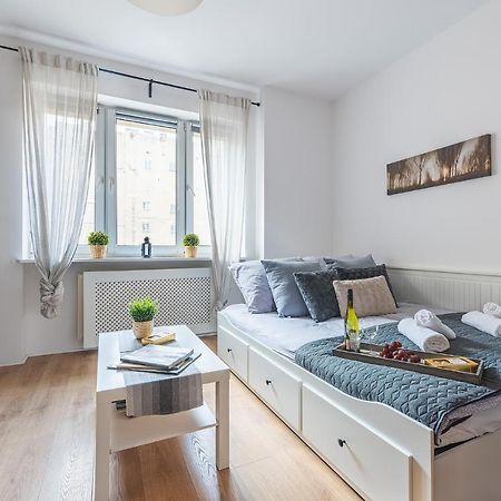 Marszalkowska 83 - Bezplatny Parking - Free Parking - W Pelni Wyposazona Kuchnia - 500M Do Dworca Centralnego - Okna Od Strony Dziedzinca - Wifi - Smart Tv Warszawa Eksteriør billede